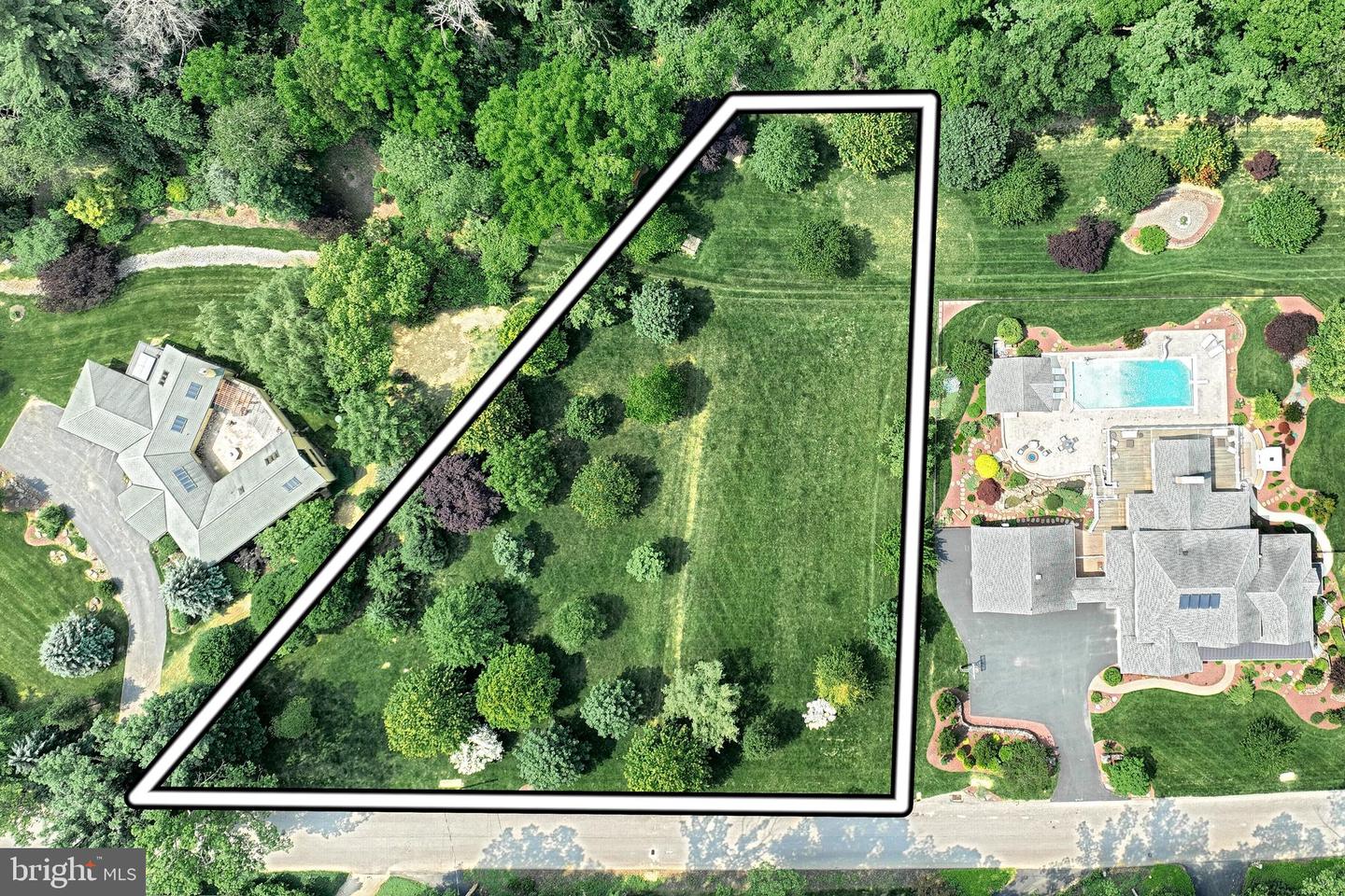 SHADY DELL RD Property Photo 1