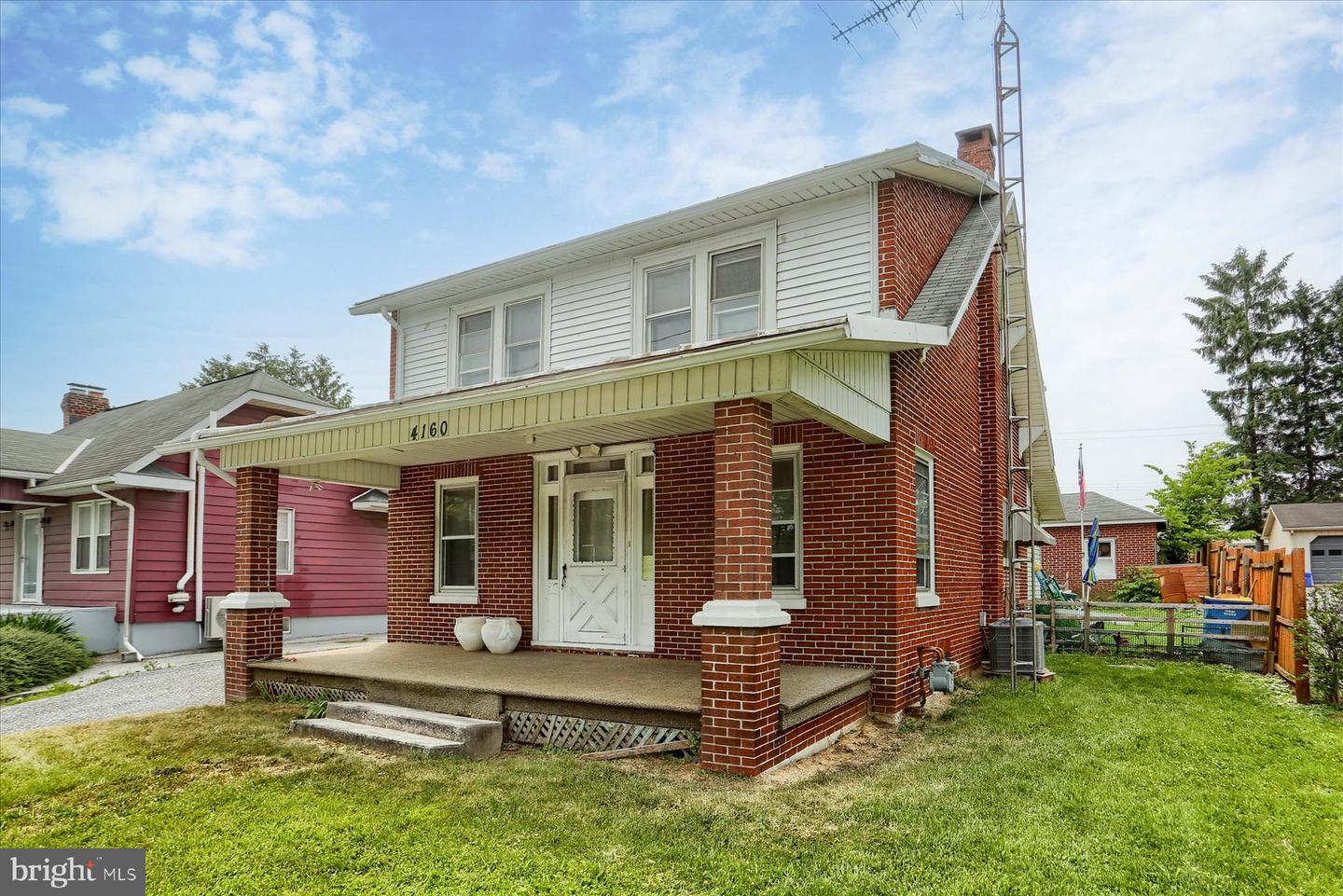 4160 W Market St Property Photo 2
