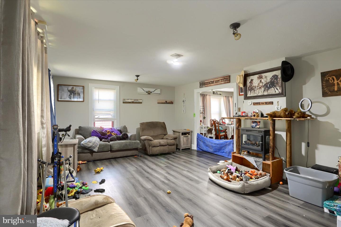 4160 W Market St Property Photo 4