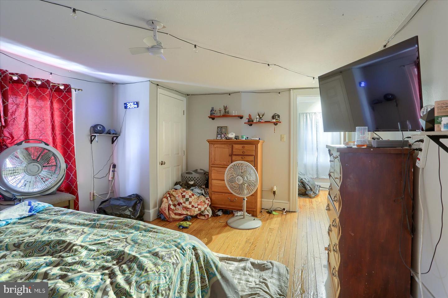 4160 W Market St Property Photo 21