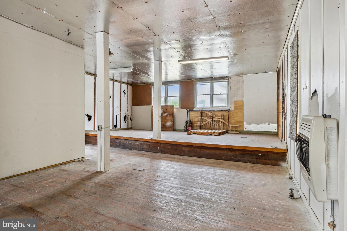 74 S Main St #res Property Photo 27
