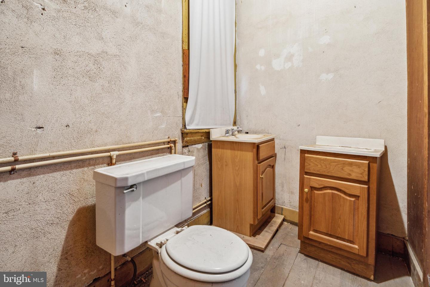 74 S Main St #res Property Photo 30