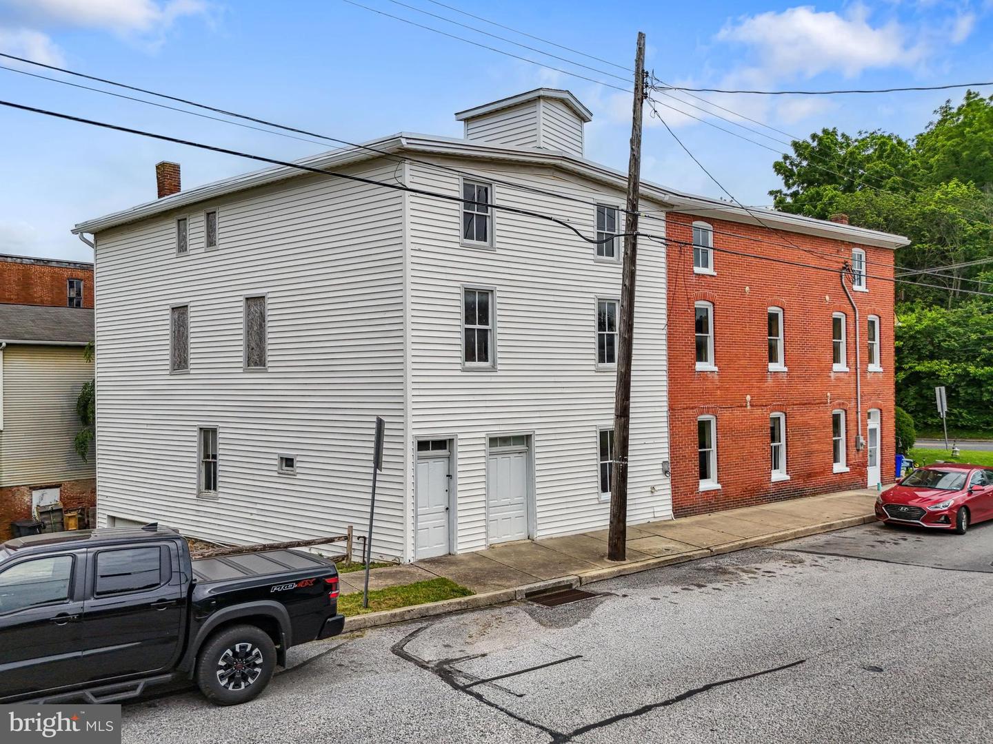 74 S Main St #res Property Photo 56