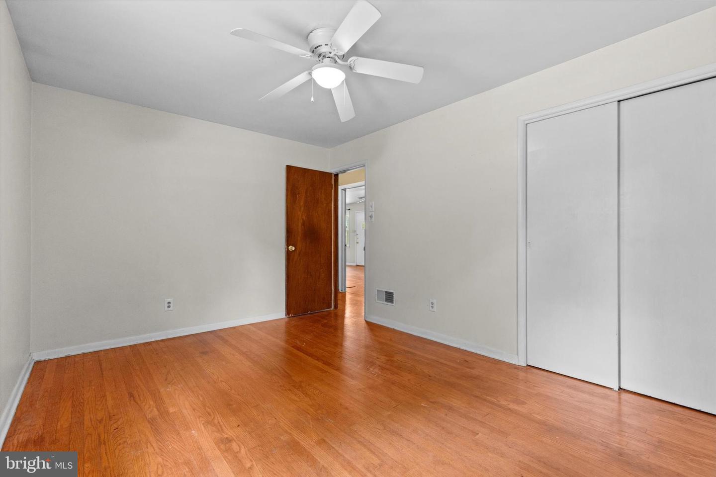 3415 E Market St Property Photo 10