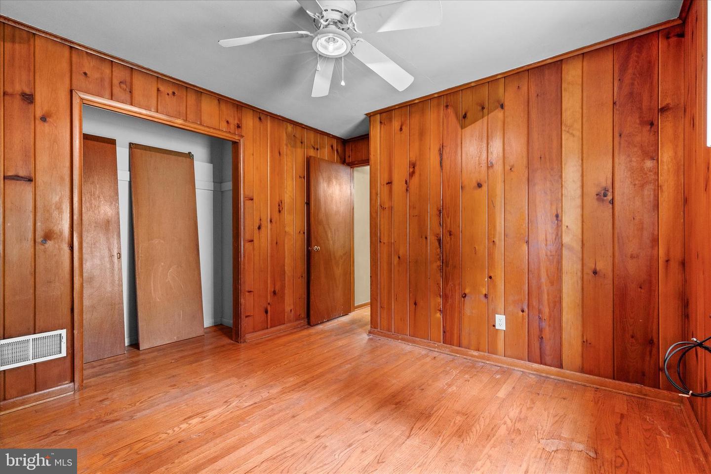 3415 E Market St Property Photo 14