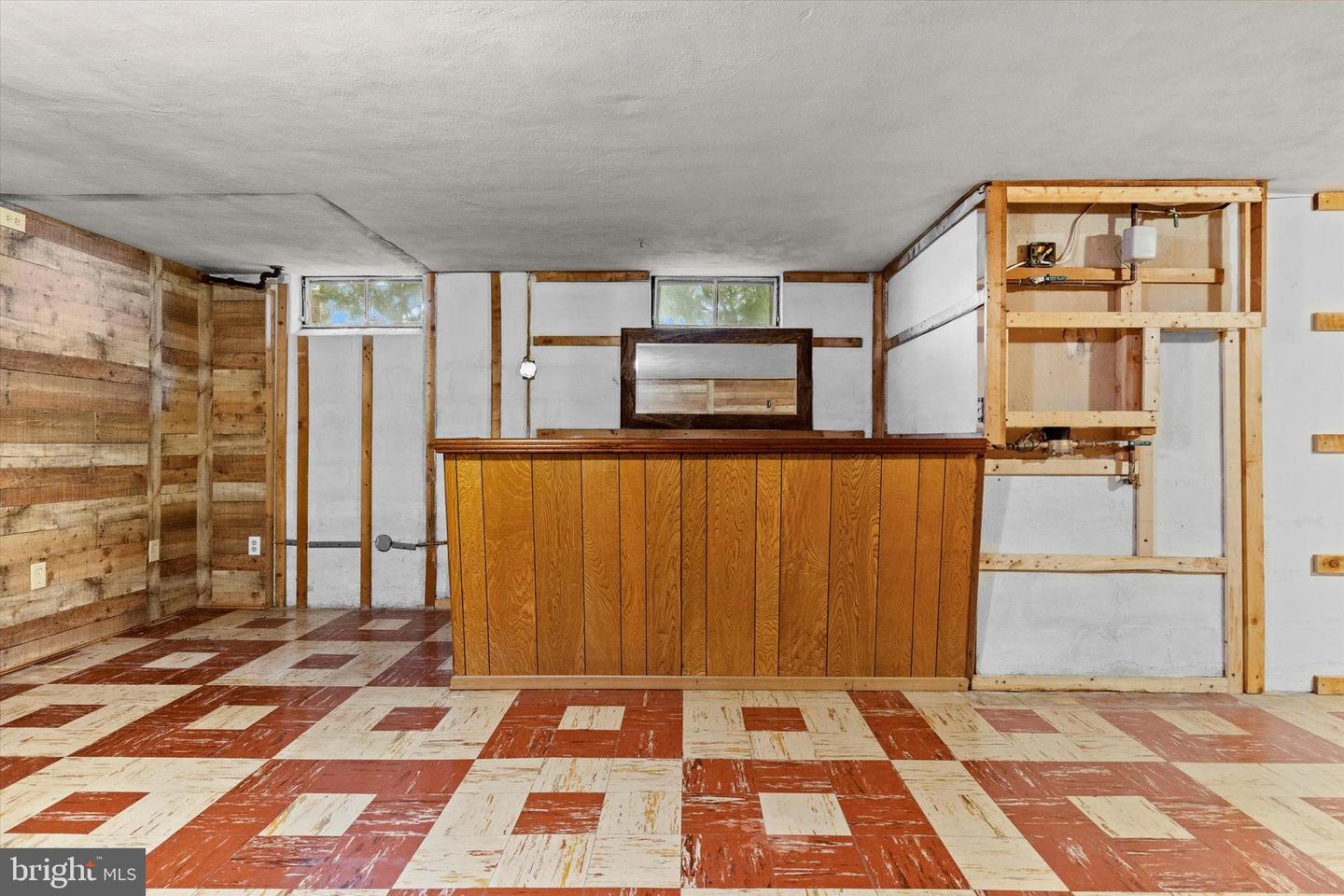 3415 E Market St Property Photo 17