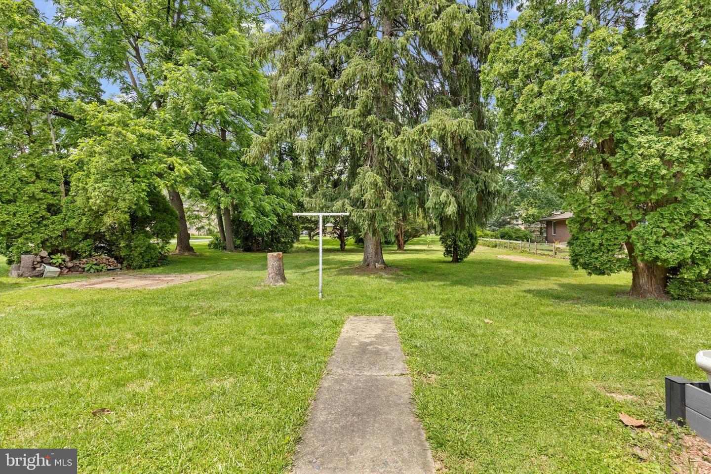 3415 E Market St Property Photo 30