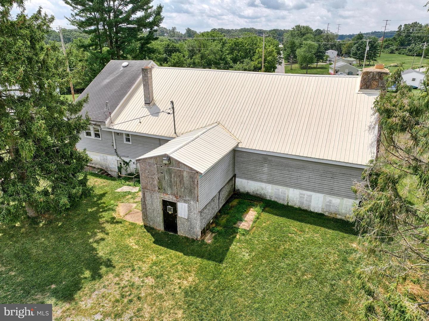 517 Aubel Rd Property Photo 37