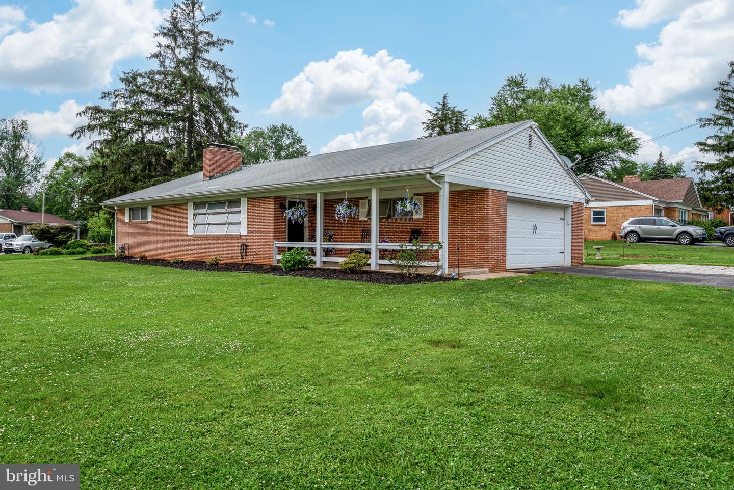 2351 Brougher Ln Property Photo 1