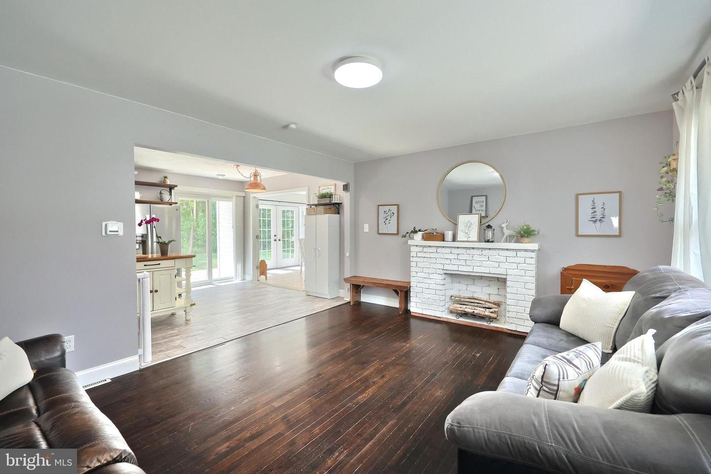 12 Keller Ave Property Photo 5