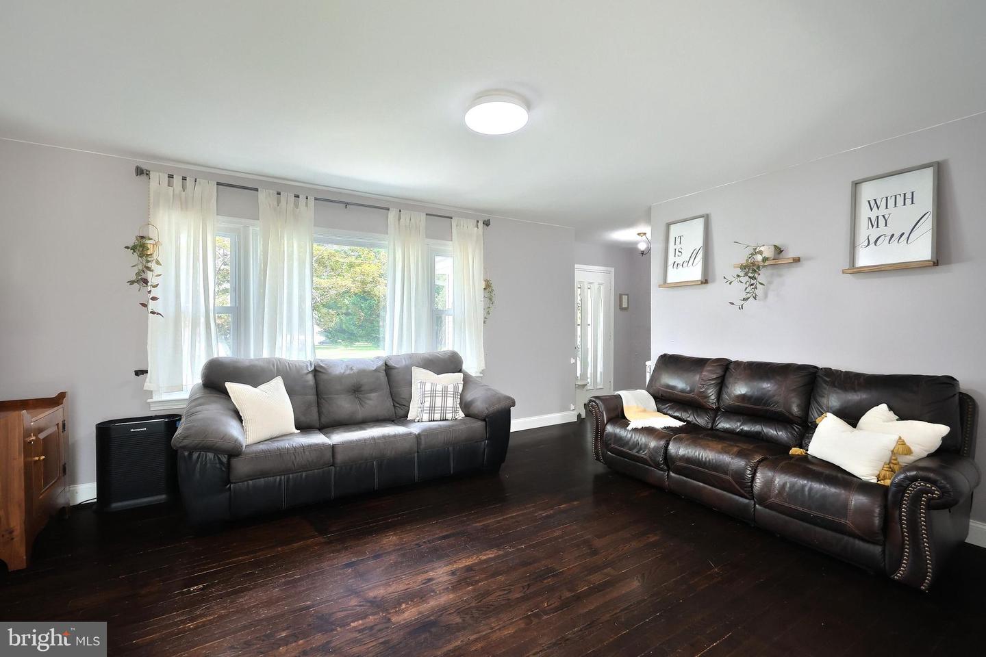 12 Keller Ave Property Photo 8