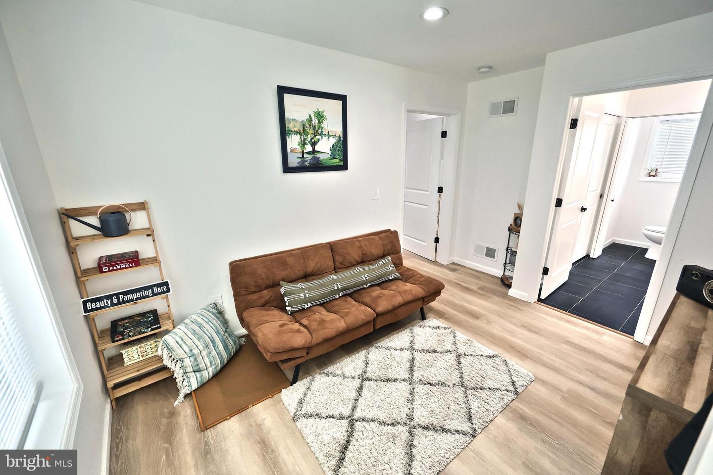 12 Keller Ave Property Photo 16