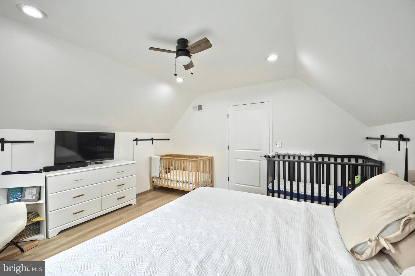 12 Keller Ave Property Photo 21