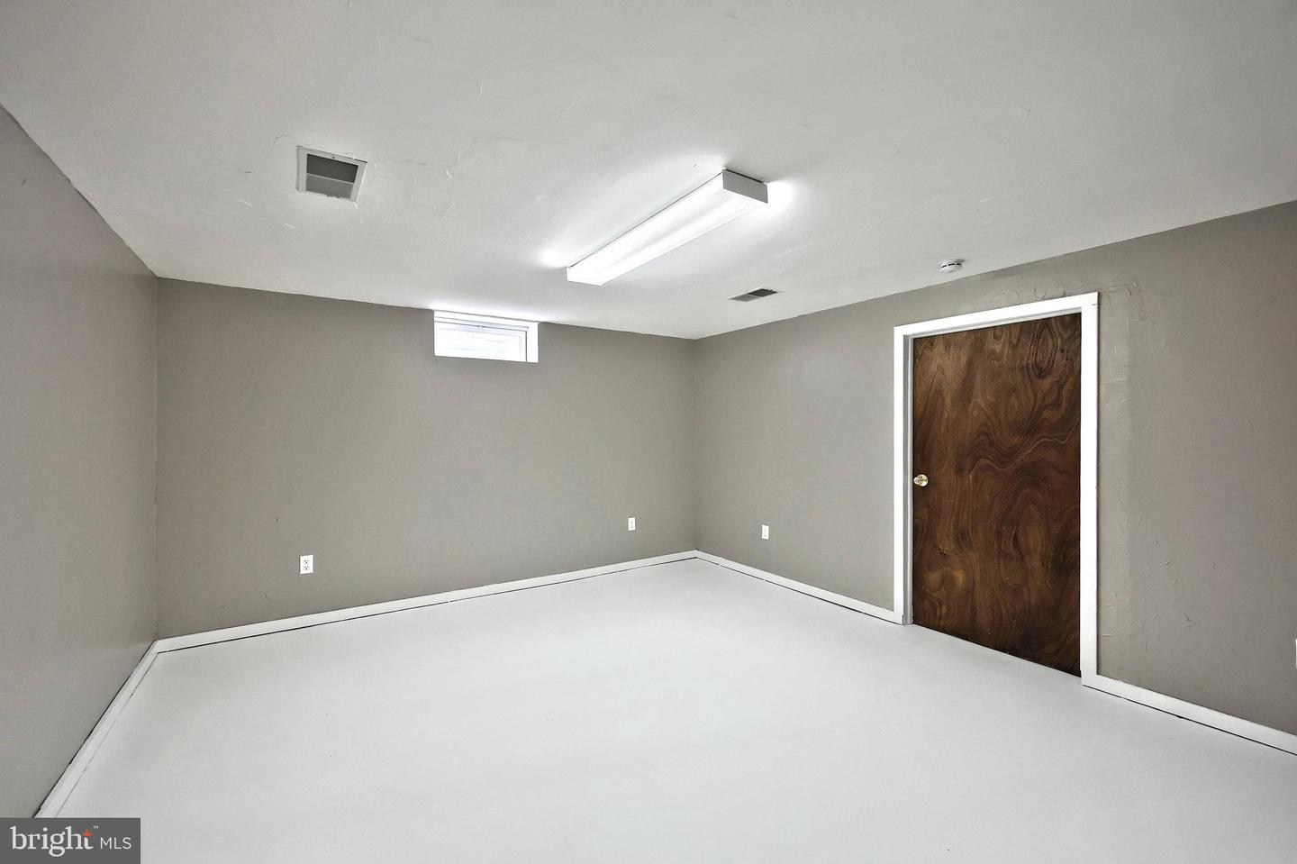 12 Keller Ave Property Photo 30