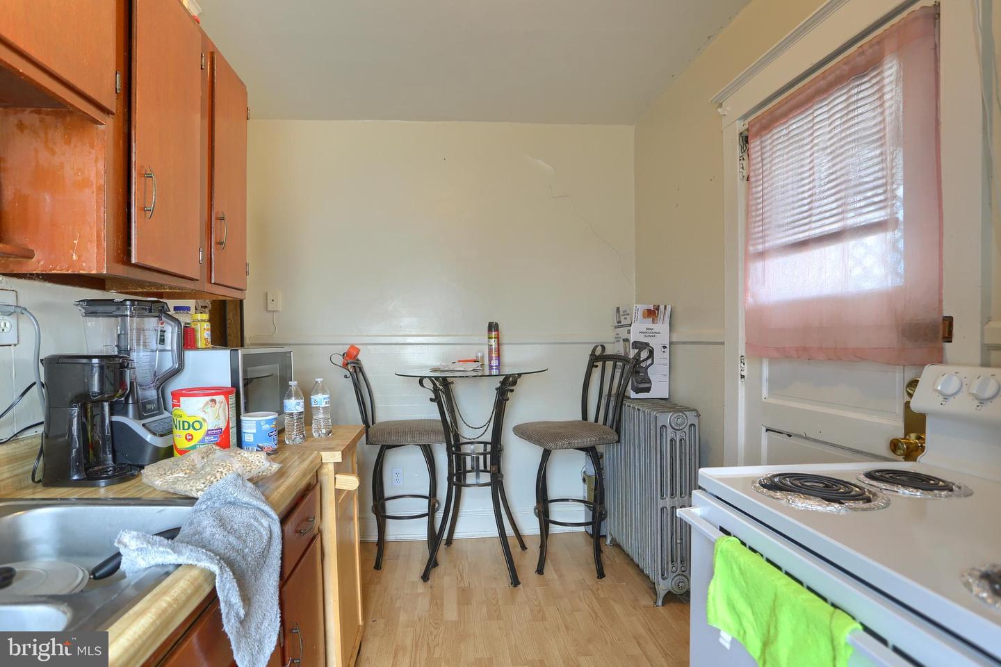 1905 W Market St Property Photo 12