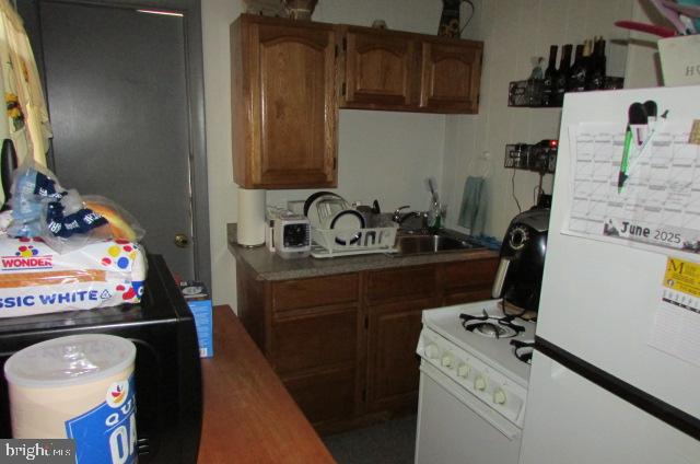 222 Baltimore St Property Photo 6