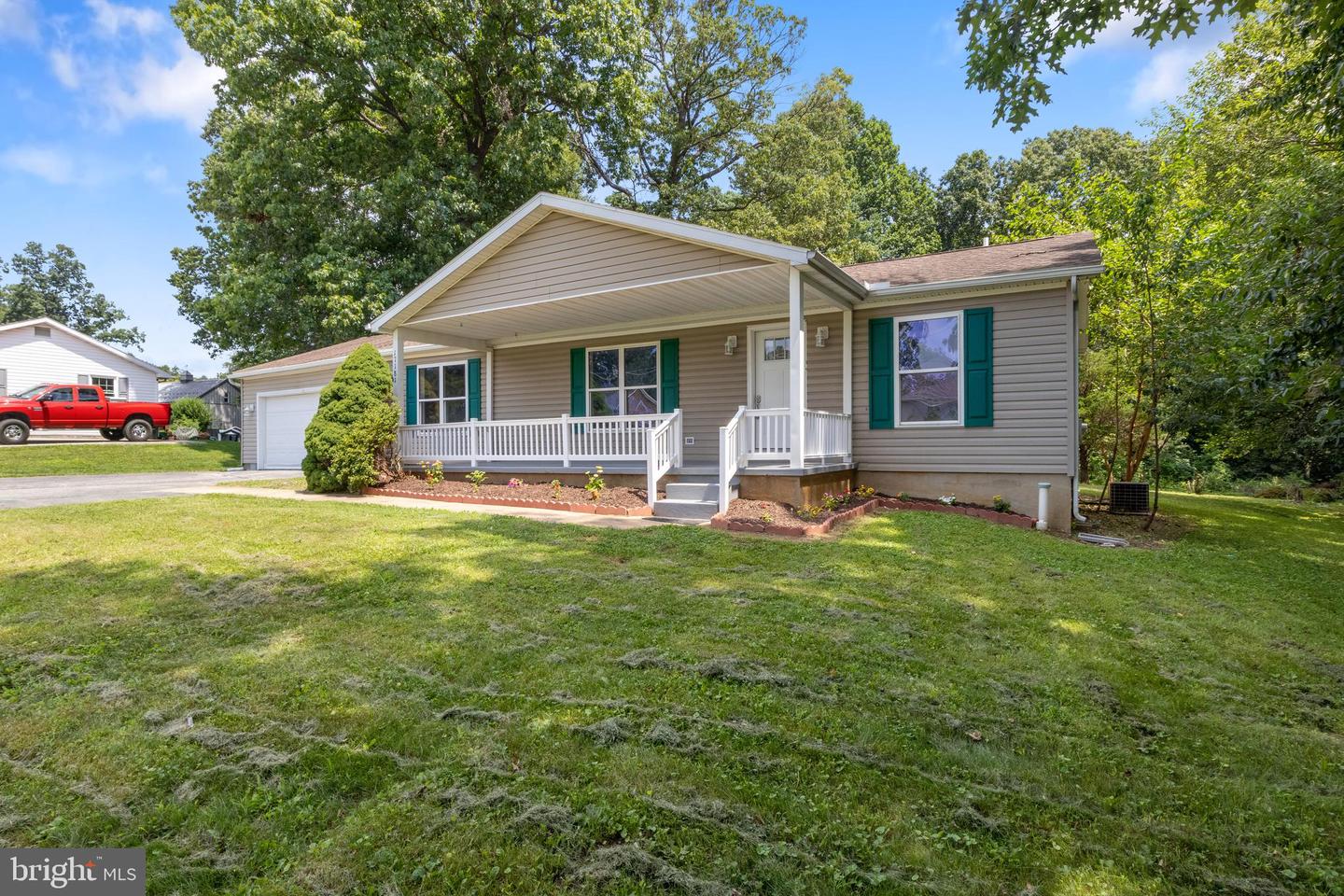 17181 Mount Airy Rd Property Photo 6