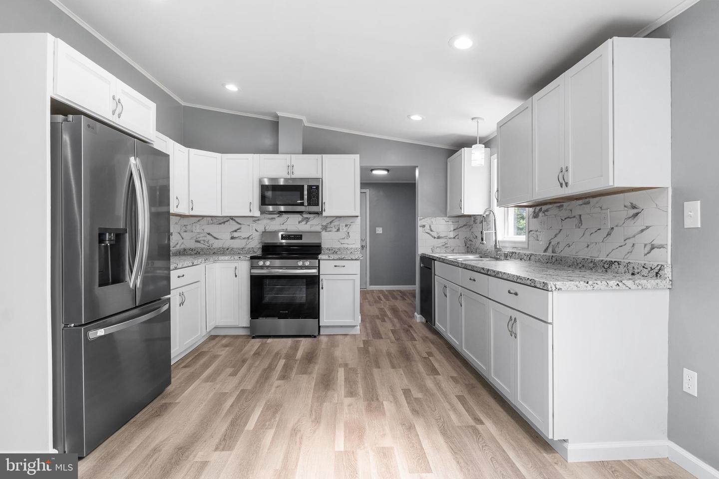 17181 Mount Airy Rd Property Photo 17