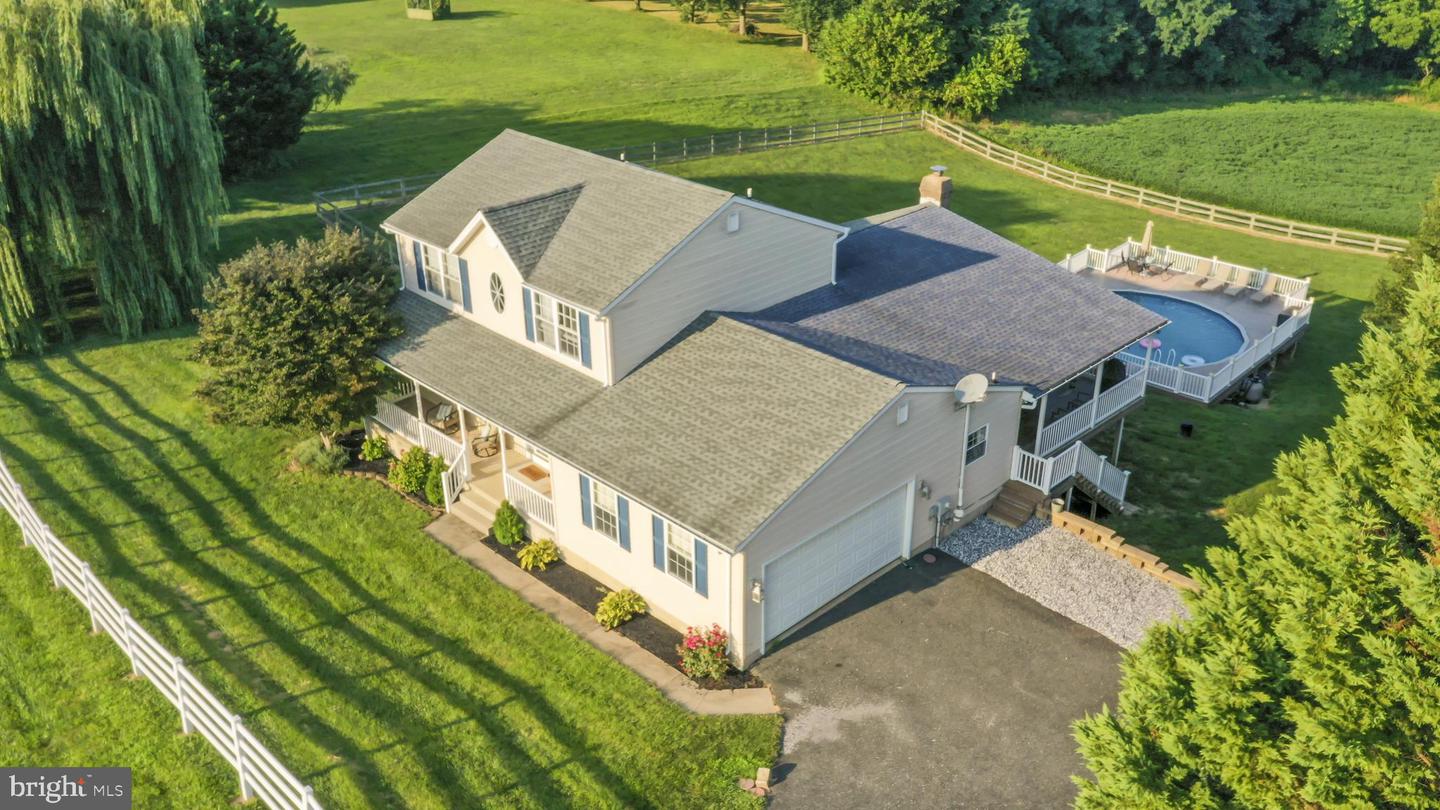 495 THRONE RD