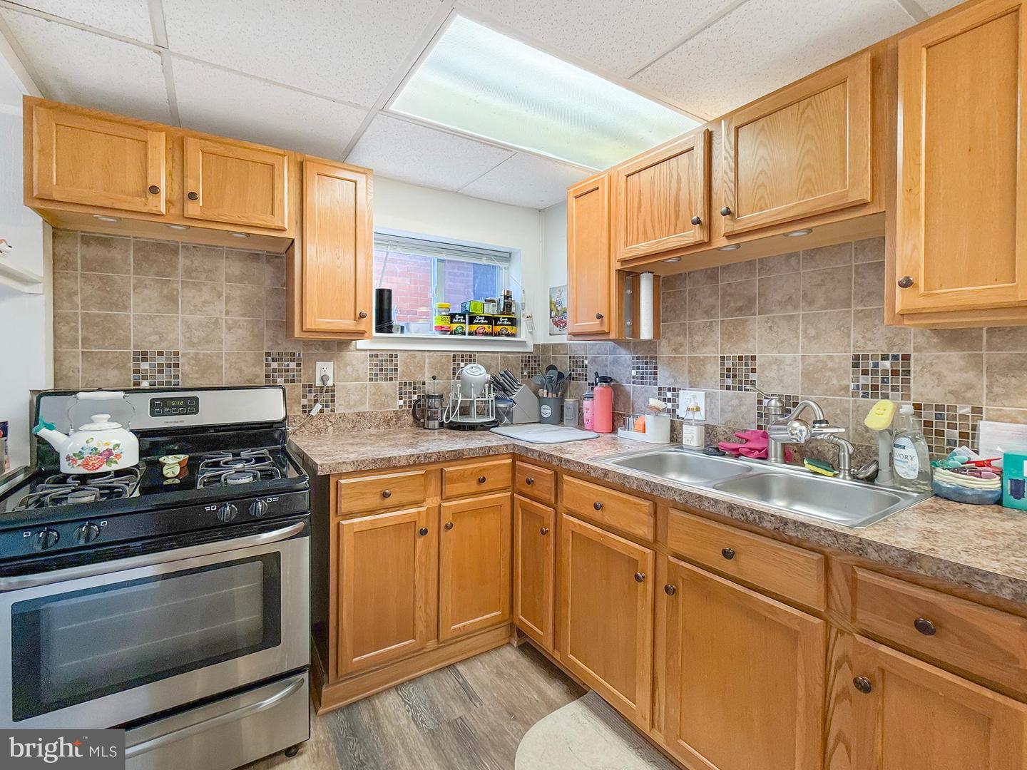 29 Main Property Photo 5