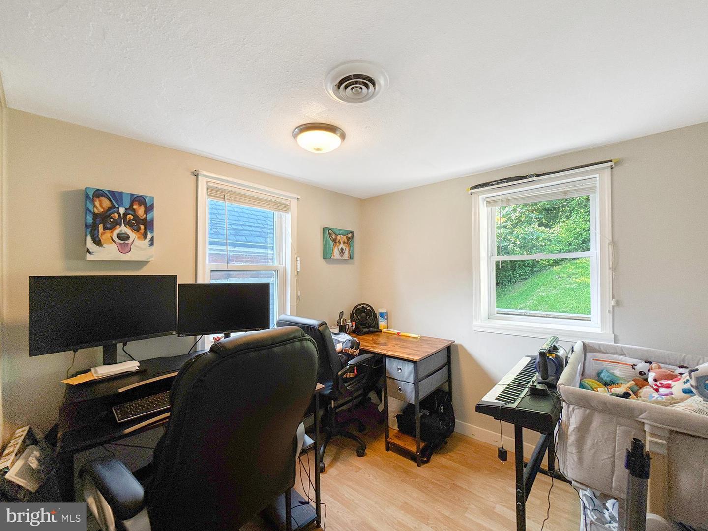 29 Main Property Photo 17