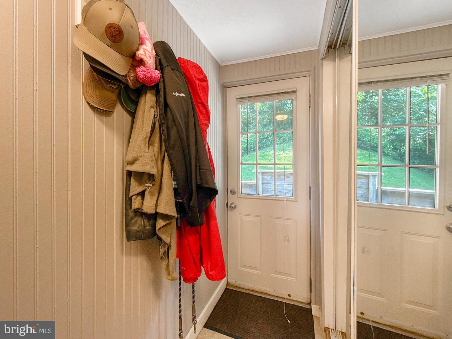 29 Main Property Photo 18