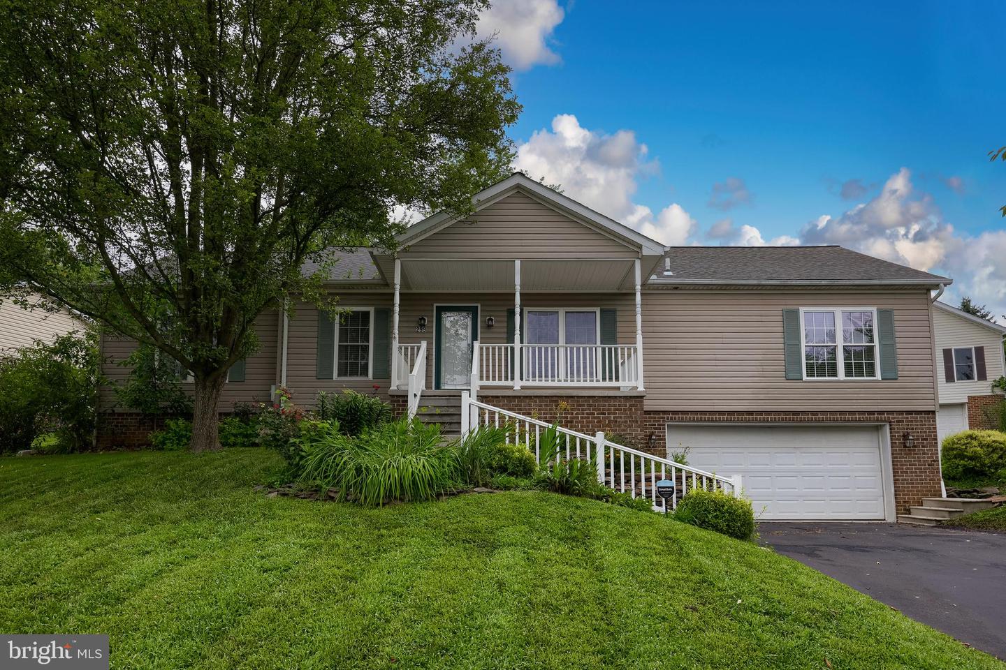 299 FRANKLIN SQUARE DR