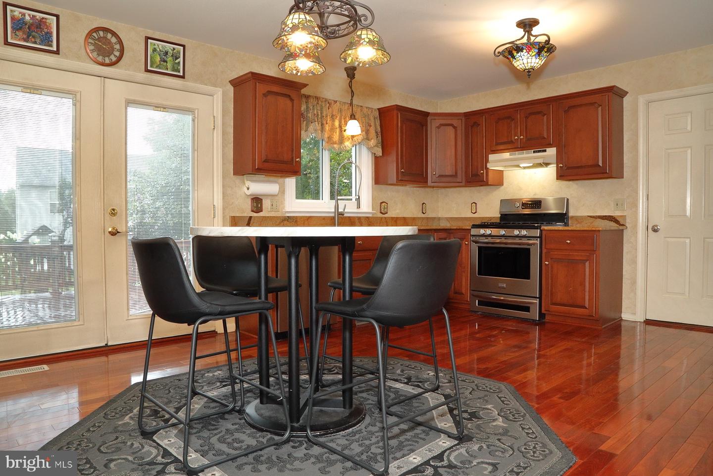 3044 Jodi Ln Property Photo 7