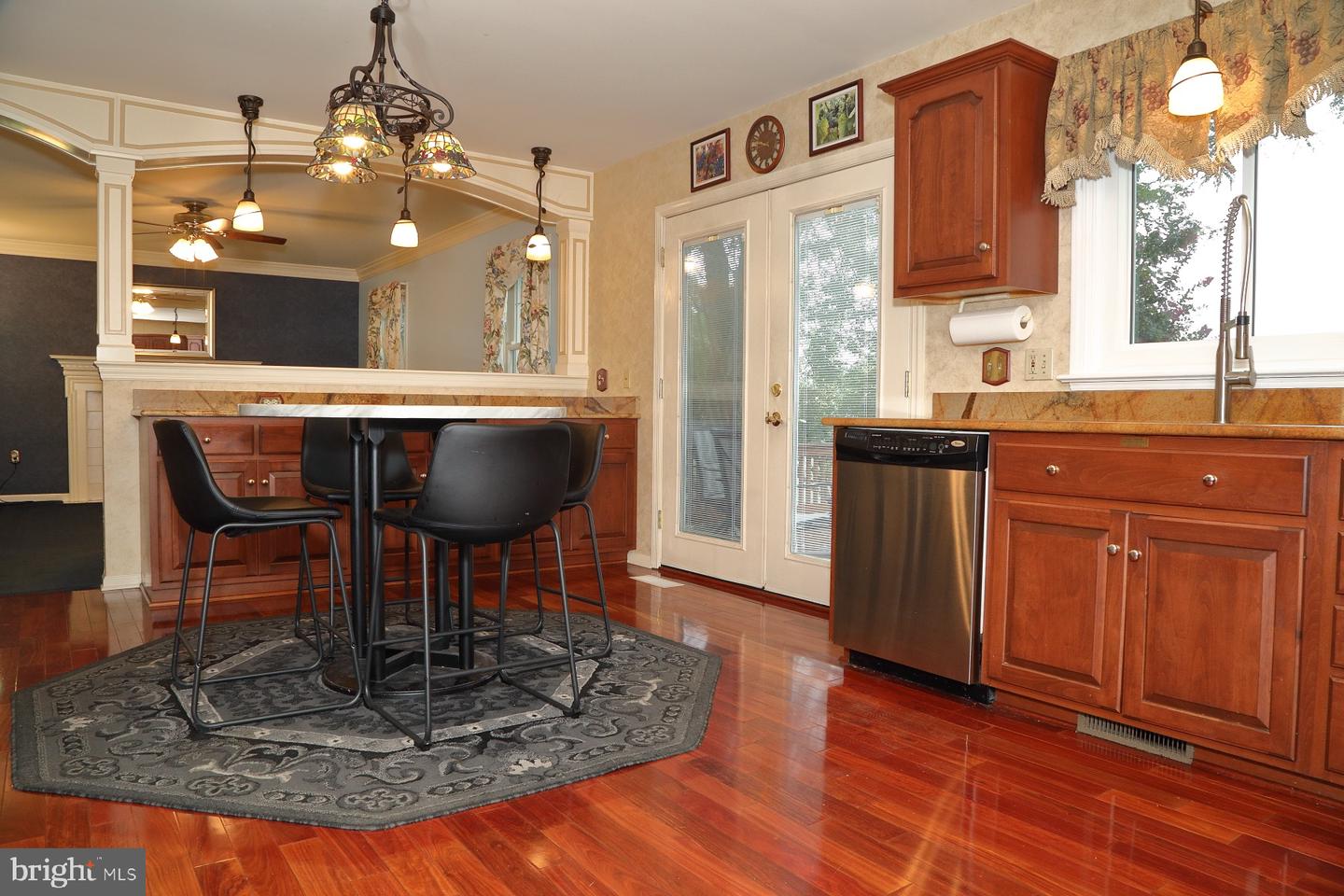 3044 Jodi Ln Property Photo 8