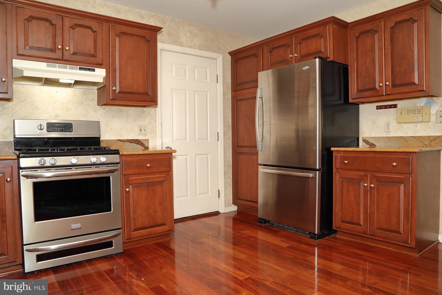 3044 Jodi Ln Property Photo 9