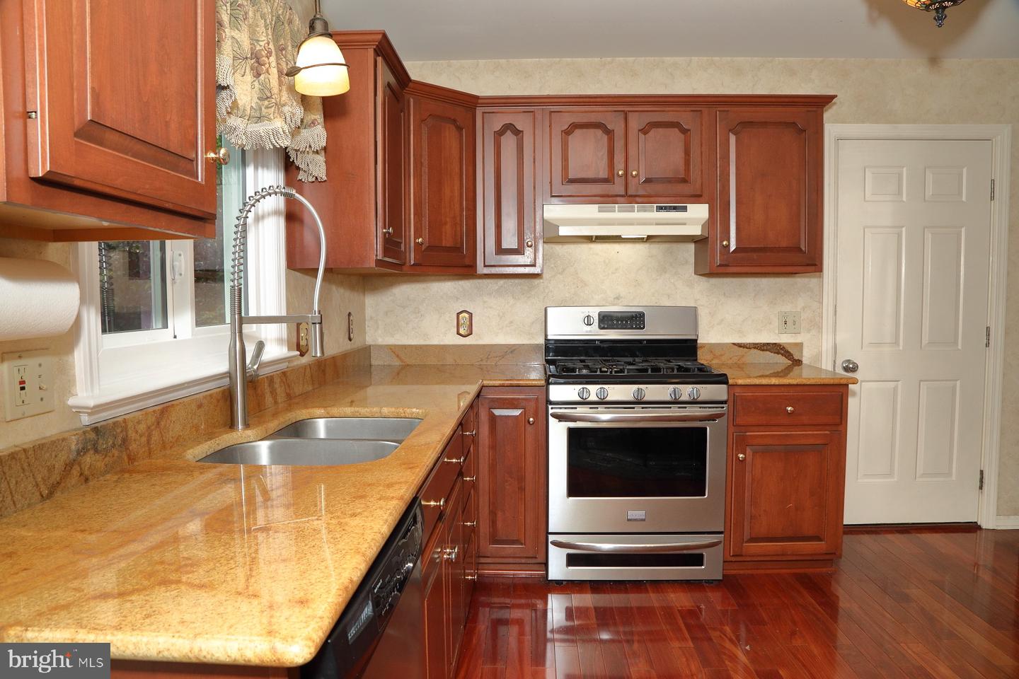 3044 Jodi Ln Property Photo 10