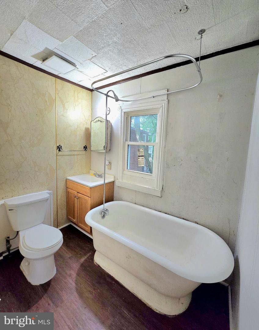 569 Smith St Property Photo 16