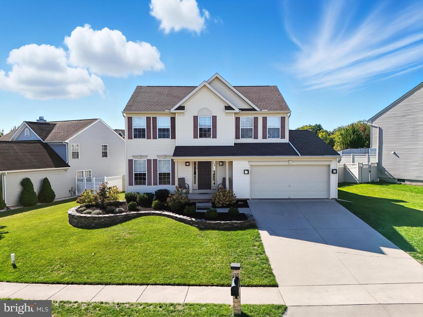 115 Hunter Creek Dr Property Photo 1