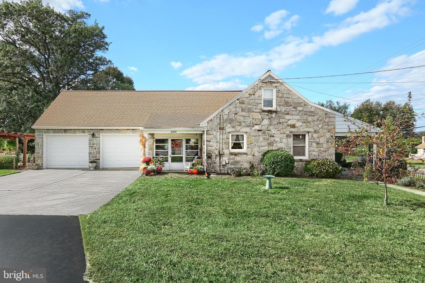3300 CARLISLE RD Property Photo 1