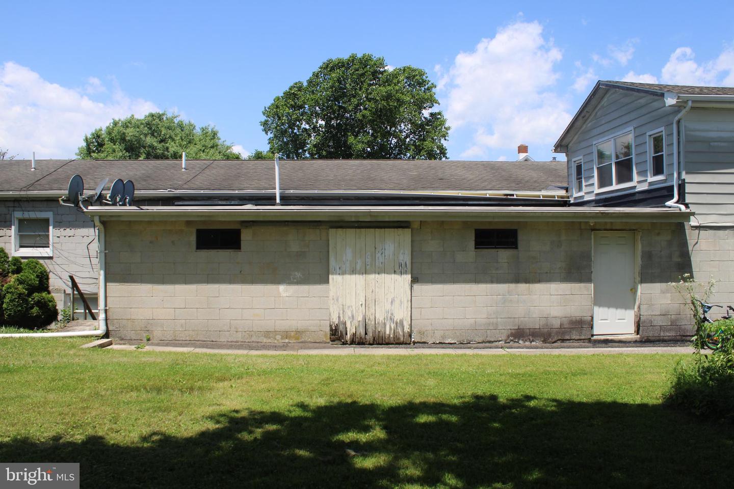 30 E FRANKLIN ST #GARAGE Property Photo 1
