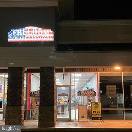 Freedom Cigars And Tobacco Property Photo 1