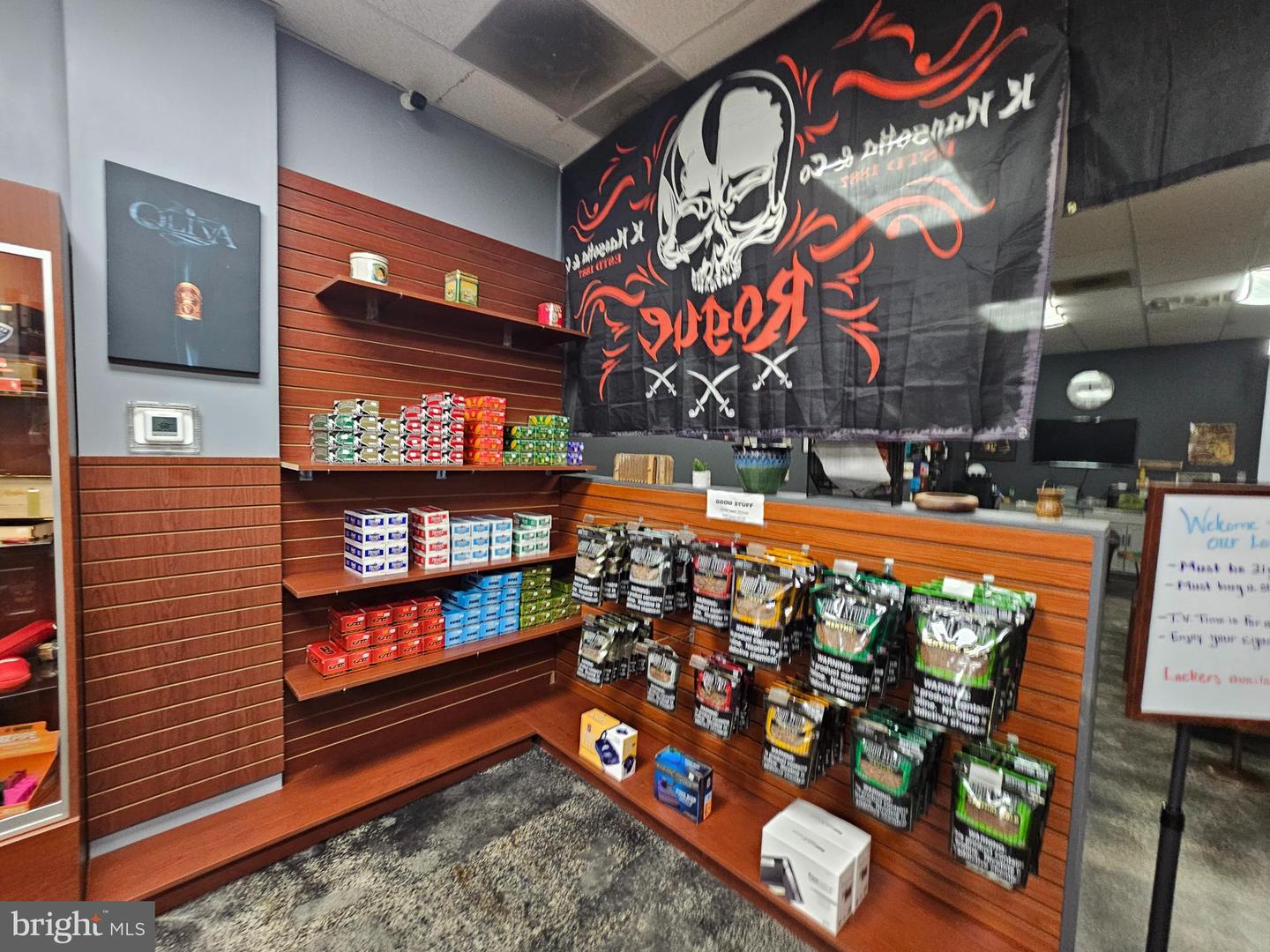 Freedom Cigars And Tobacco Property Photo 13