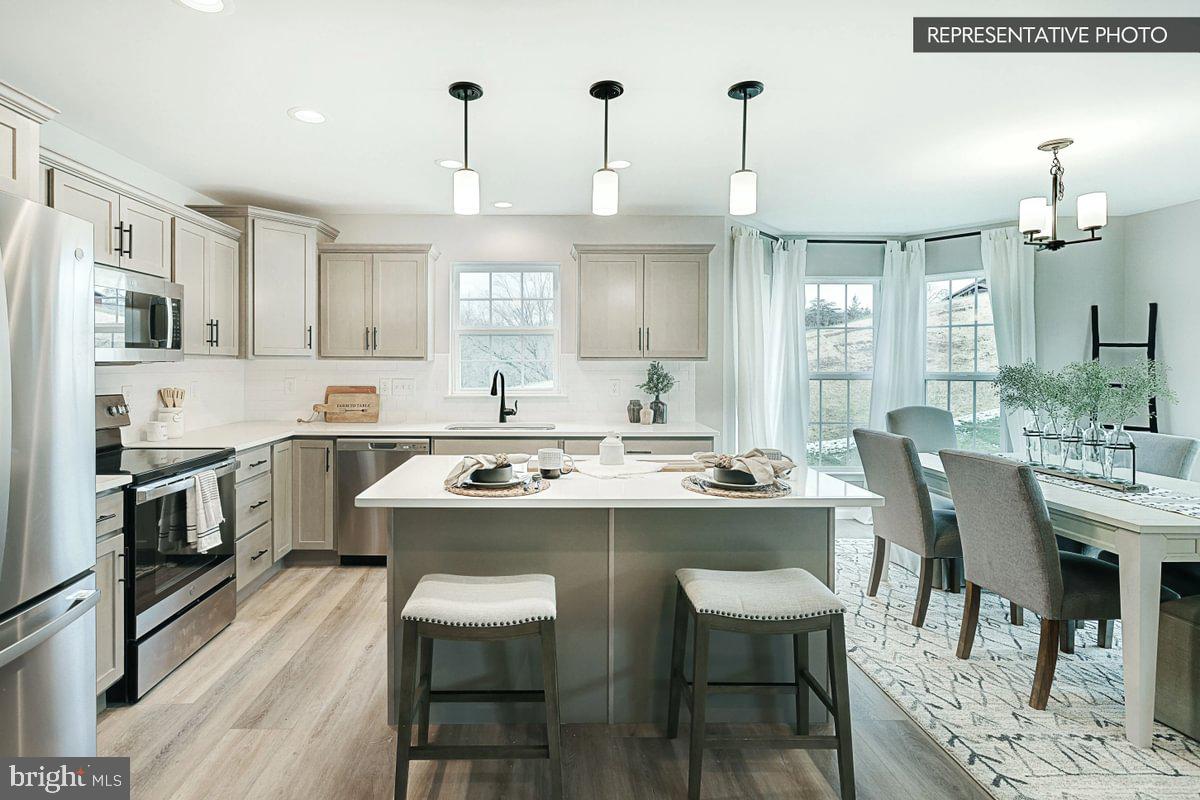 Abbey Plan At Logan Meadows Property Photo 7