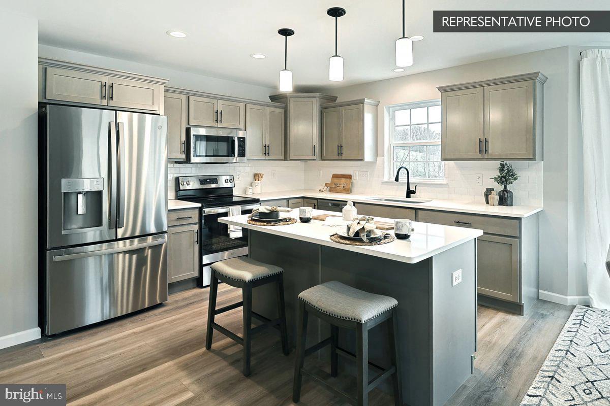 Abbey Plan At Logan Meadows Property Photo 9