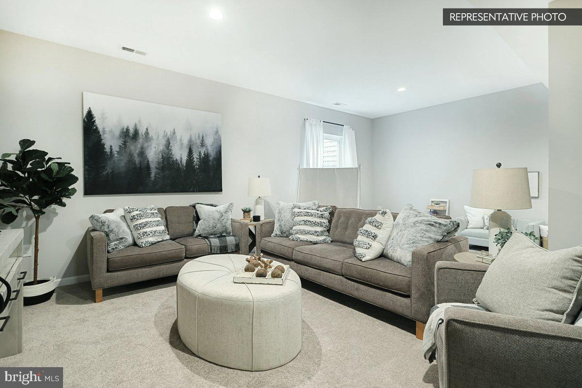 Abbey Plan At Logan Meadows Property Photo 32