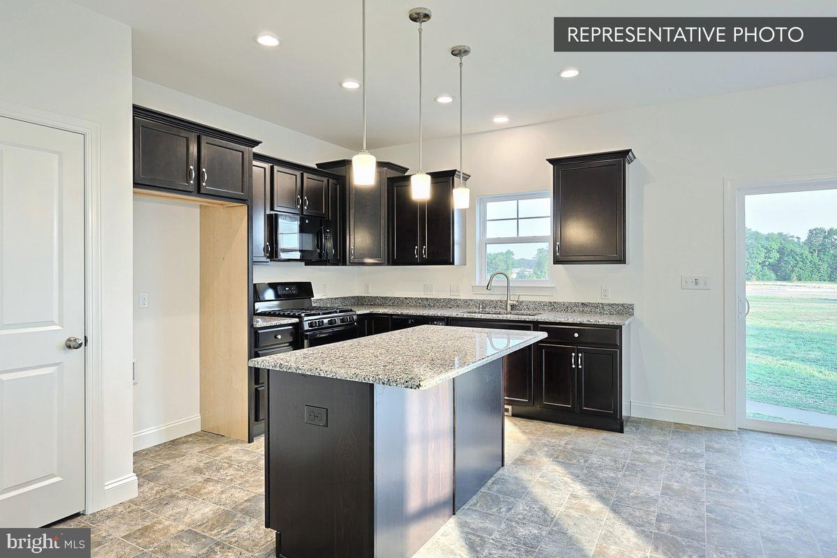 Brindlee Plan At Logan Meadows Property Photo 9