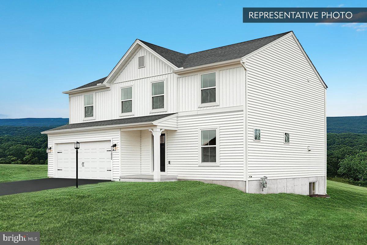 PIN OAK 5BR PLAN AT HILLS AT VALLEY VIEW Property Photo 1