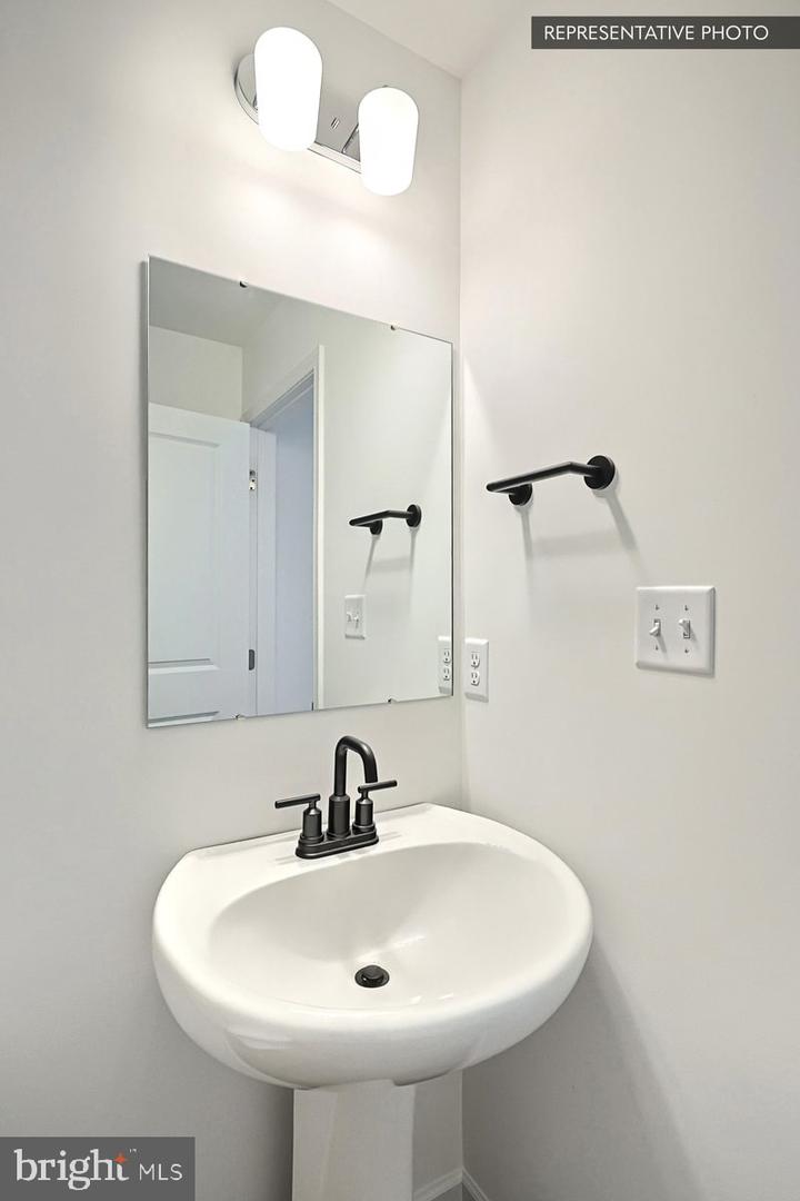 Sassafras Plan At Hills At Valley View Property Photo 7