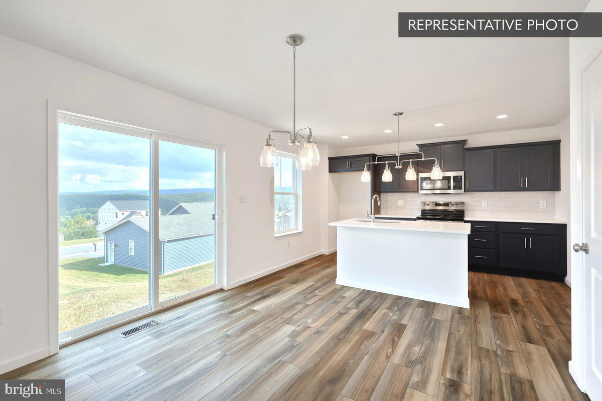 Sassafras Plan At Hills At Valley View Property Photo 12