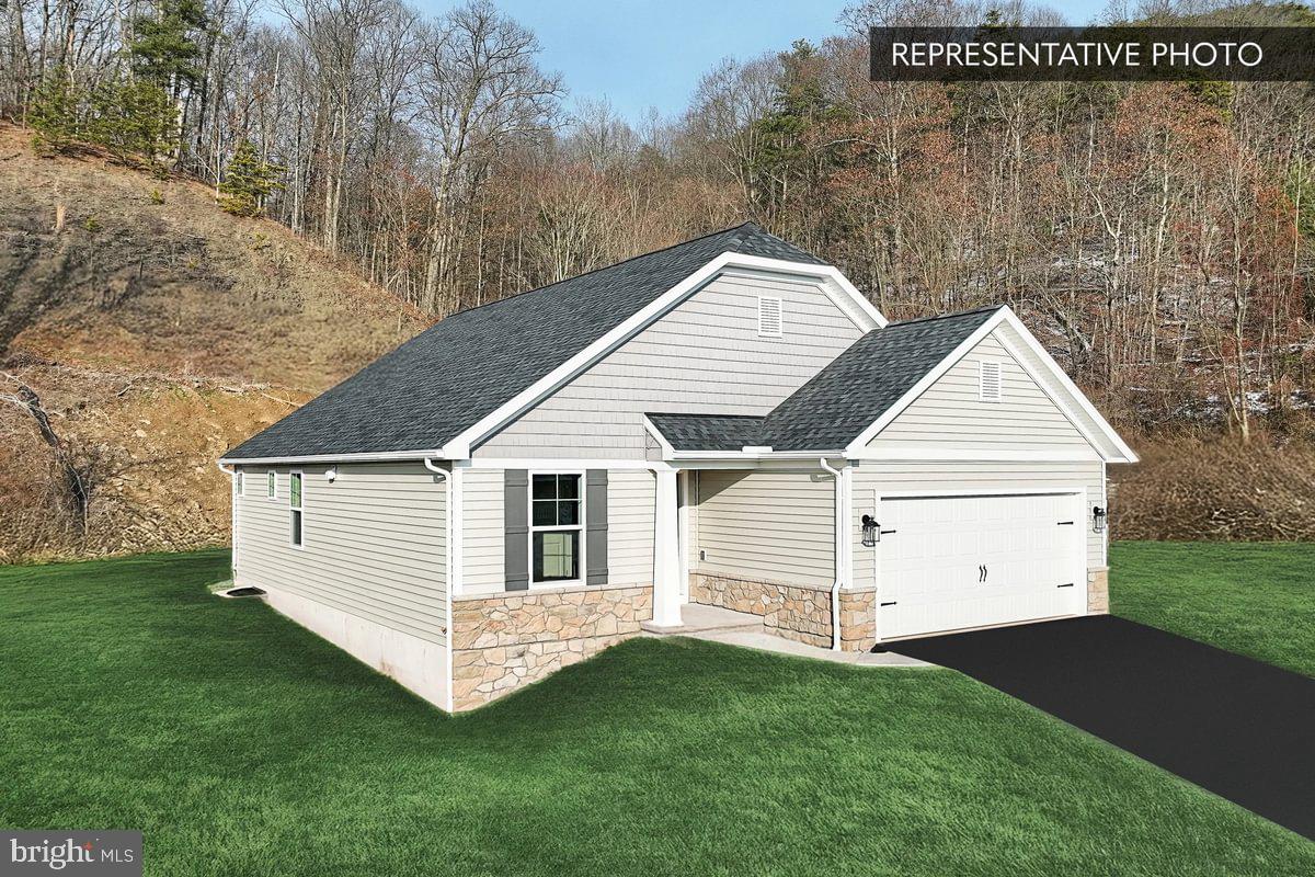 Sugar Maple Plan At Hills At Valley View Property Photo 2