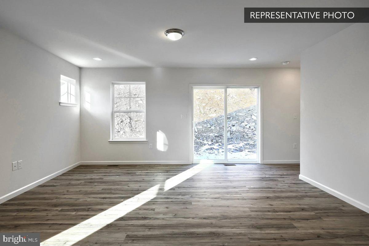 Sugar Maple Plan At Hills At Valley View Property Photo 20