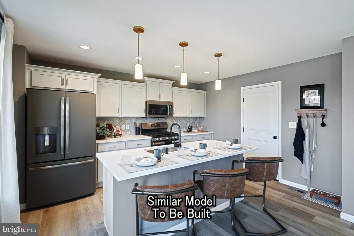 White Oak Plan At Hills At Valley View Property Photo 12