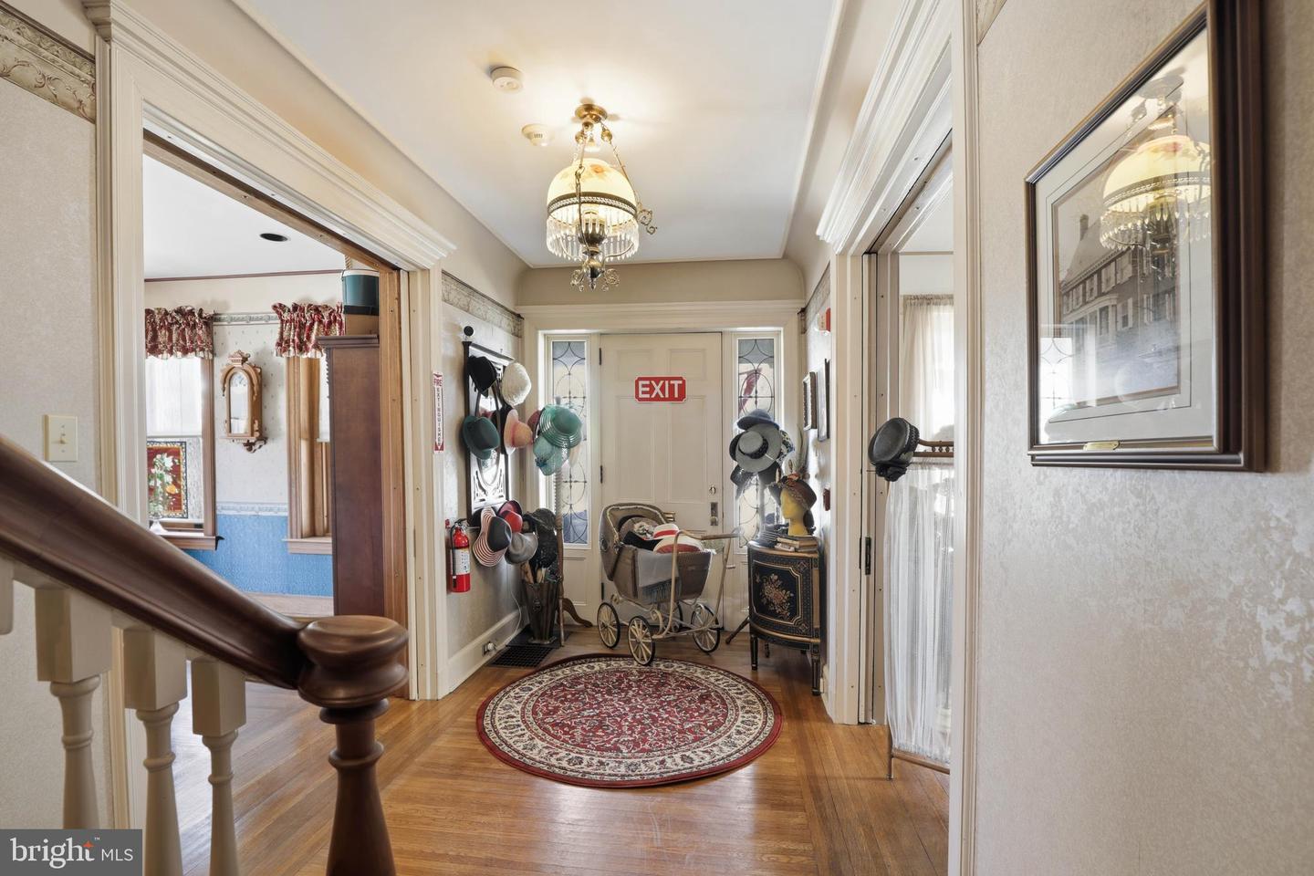 252 Frederick St Property Photo 6