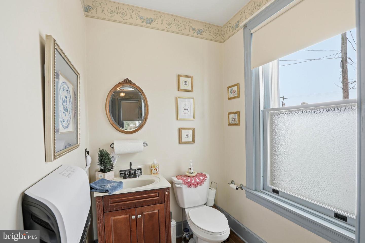 252 Frederick St Property Photo 28