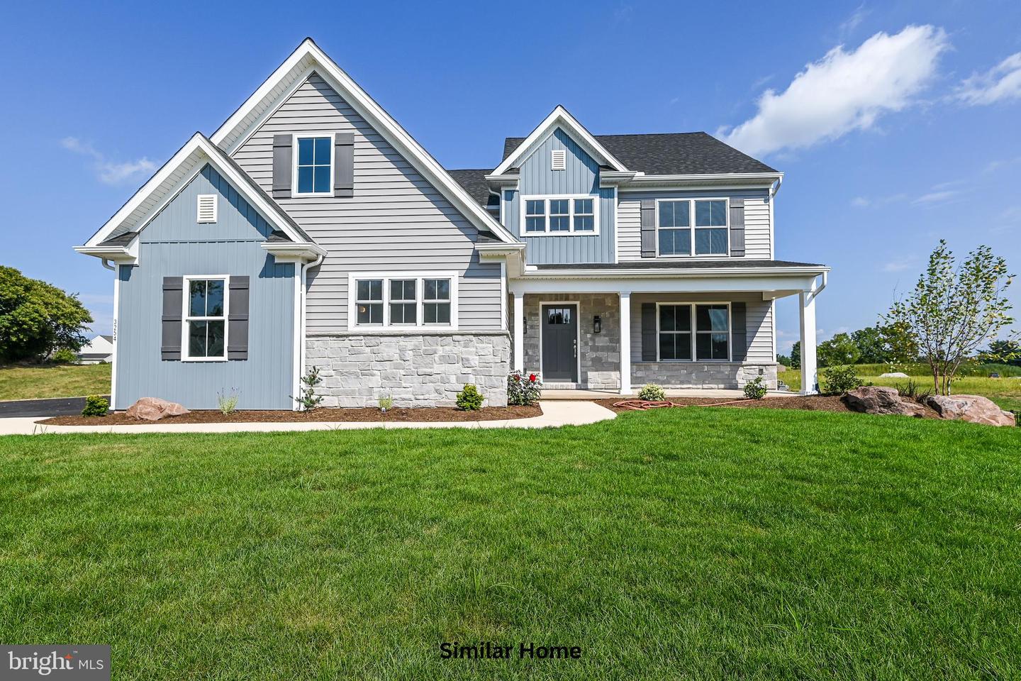 The Decorah - Farmbrooke Meadows Property Photo 1